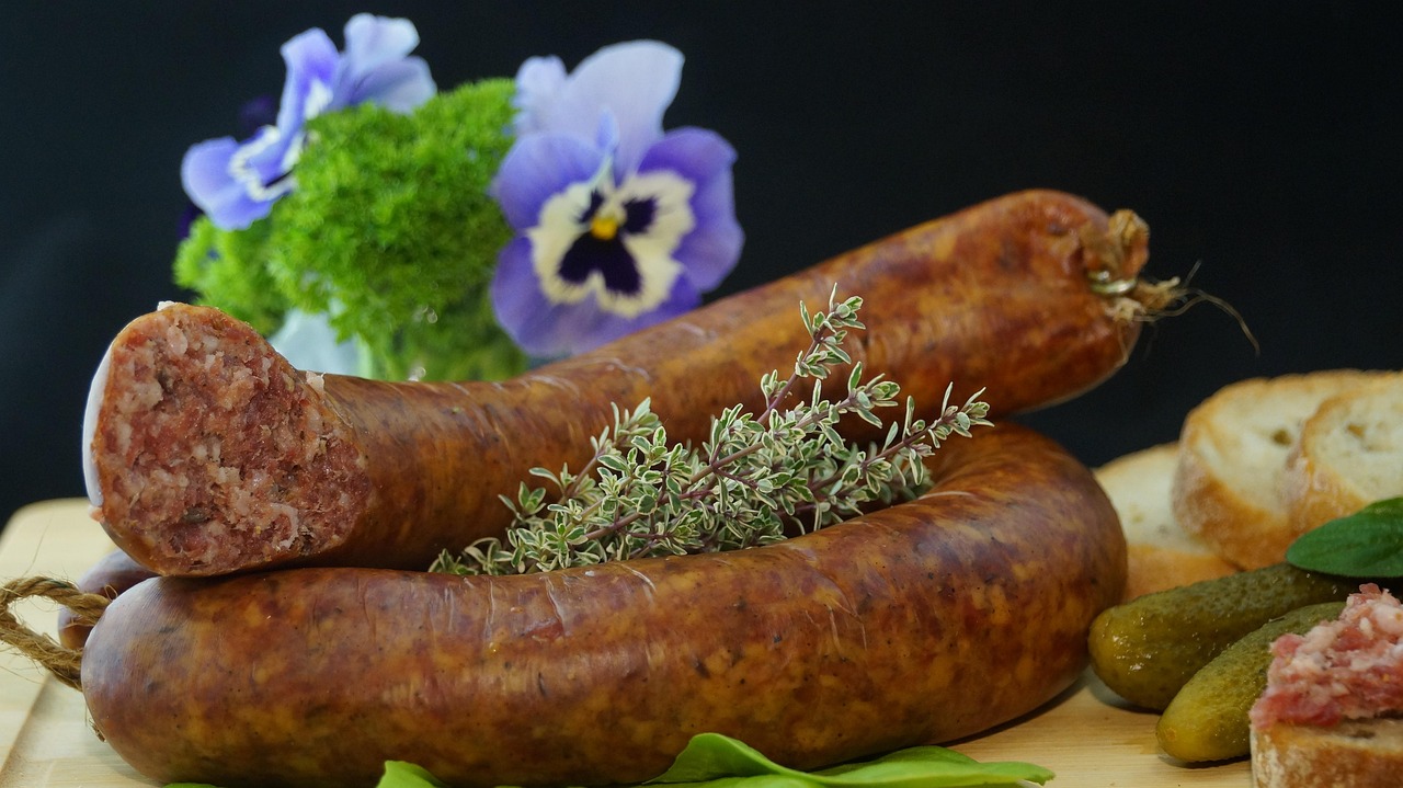 entdecken sie die welt der würste! von traditionellen sorten bis hin zu internationalen spezialitäten, erleben sie die vielfalt von wurstwaren, die an jedem grillfest oder familienessen begeistern. von herzhaft bis pikant – für jeden geschmack ist etwas dabei!